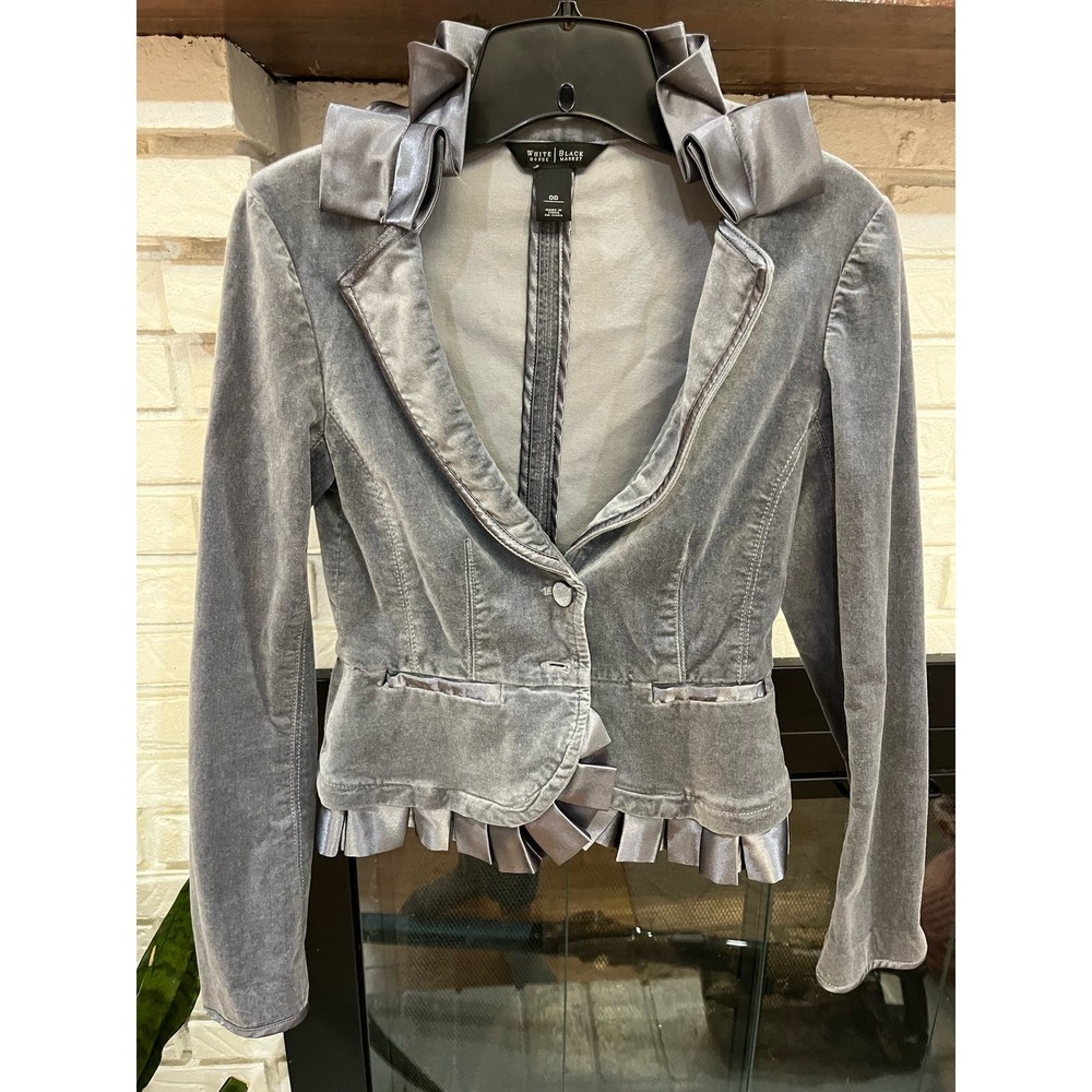 White House Black Market Velvet Jacket size 00- **See Description**